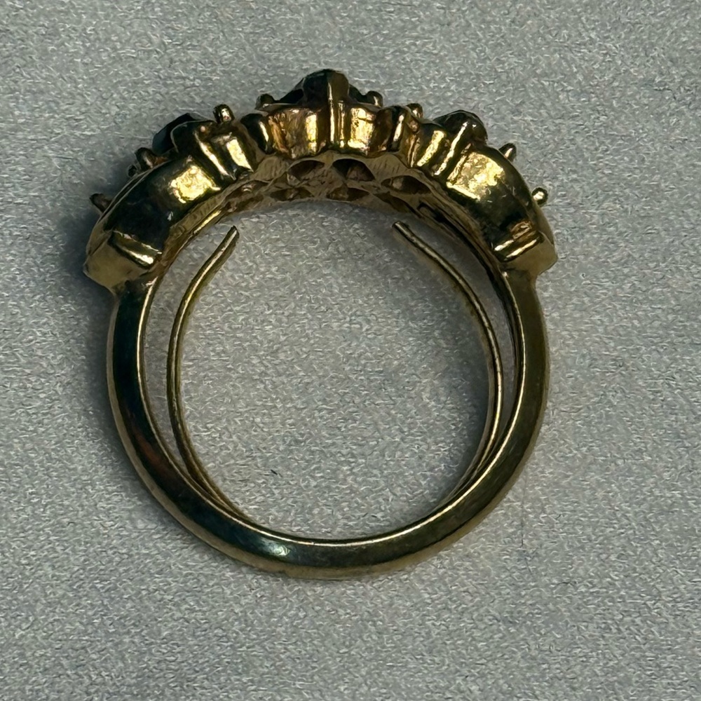 Avon 1973 Royal Occasion Smoky Topaz ring - Picture 10 of 13
